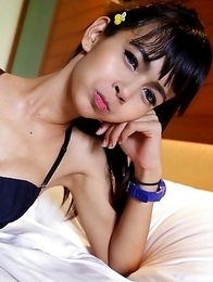 18yo girlie Thai shemale Bay gets a facial after fucking and sucking white cock