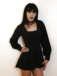 25yo Thai newhalf Yammy sucks and fucks white tourists cock