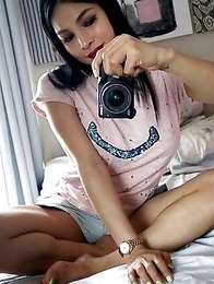 TS Filipina Lusty Mirror Selfie